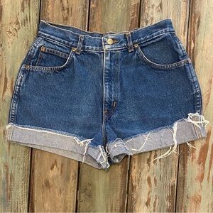 Chic Vintage Denim Shorts High Rise Measures Modern Sz 6 Petite (Vintage 16P)